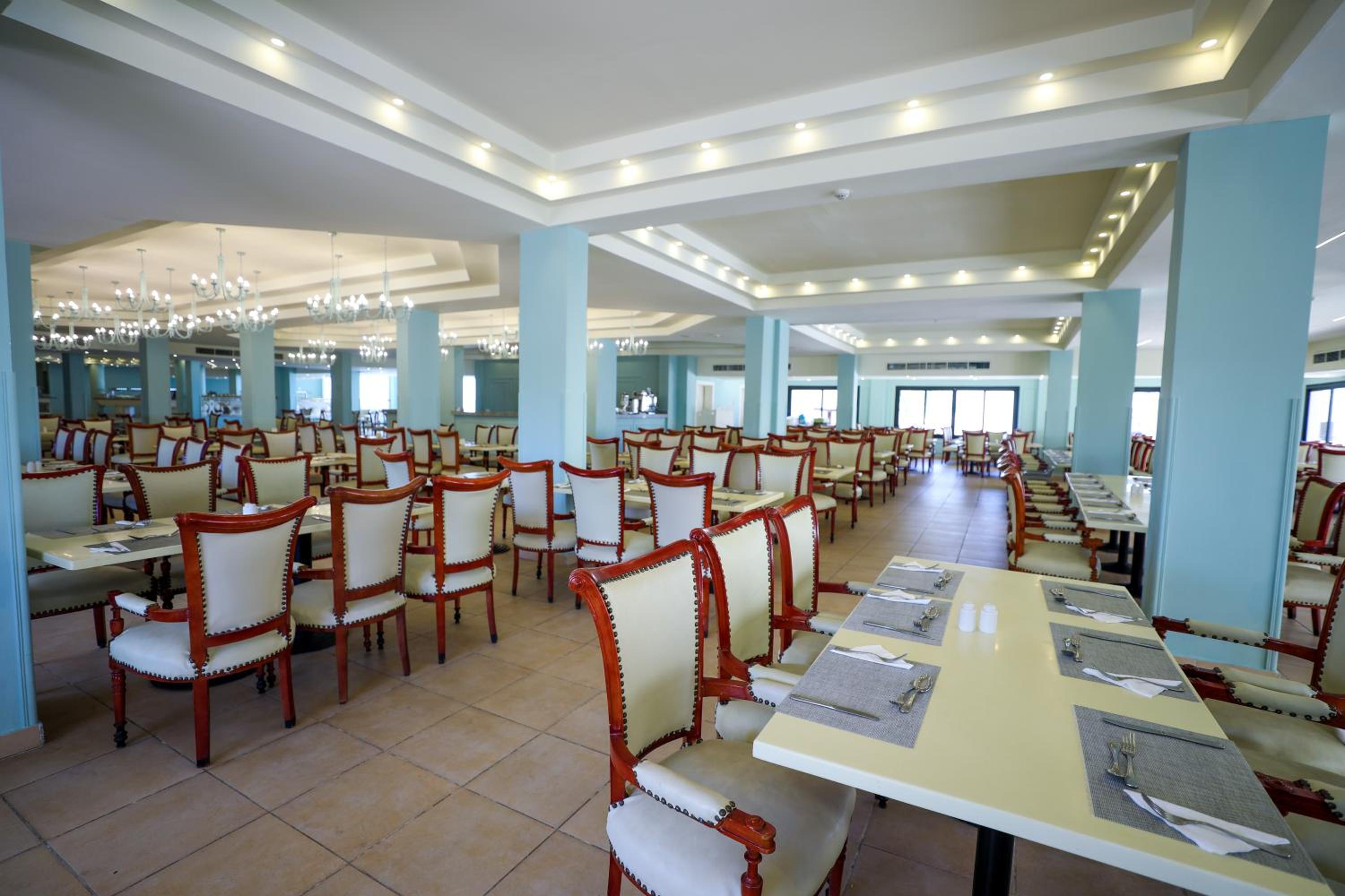Blend Club Aqua Resort 48/65