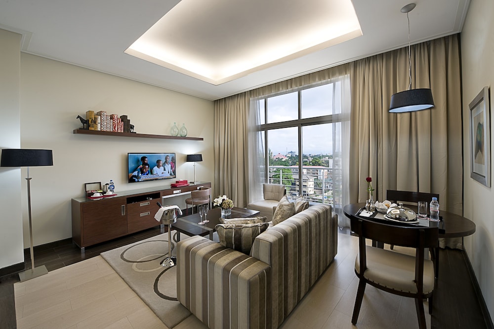 The George Lagos 24/41