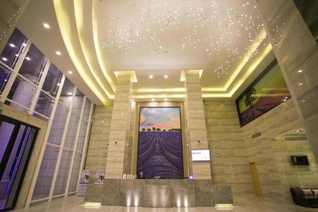 Lavande Hotel(Guangzhou Jiahe Wanggang Metro Station & Junhe Avenue Police Academy Branch) 20/43