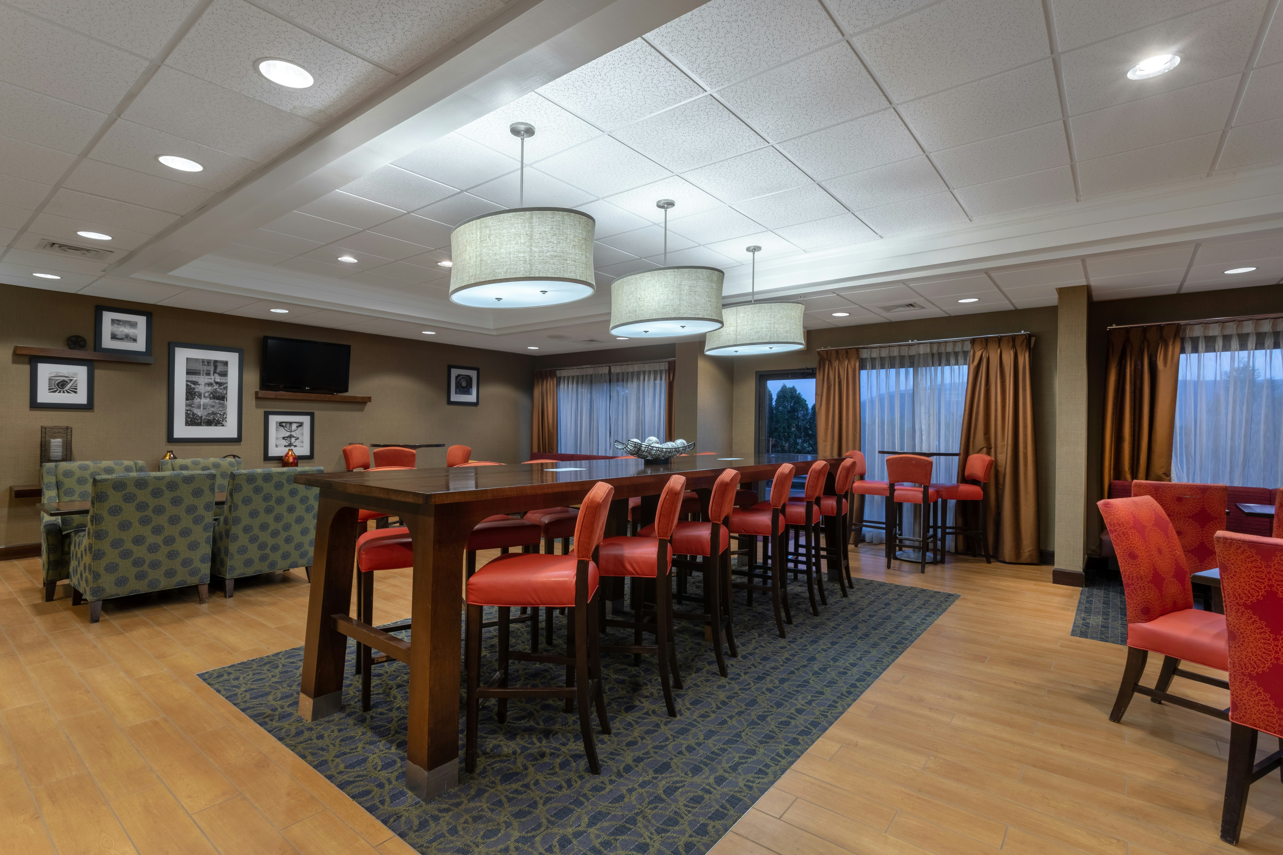 HAMPTON INN BEDFORD 40/52