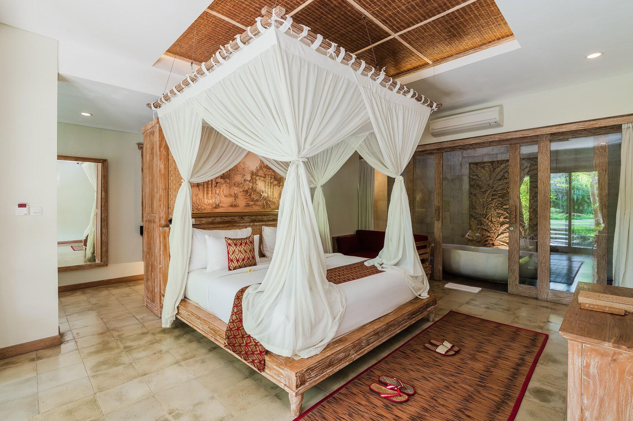 Suite, King Bed, Garden View