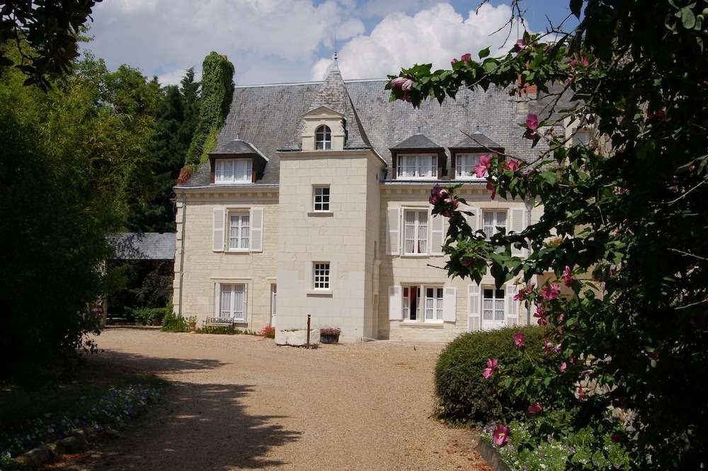 MANOIR DE LA GIRAUDIERE 35/42