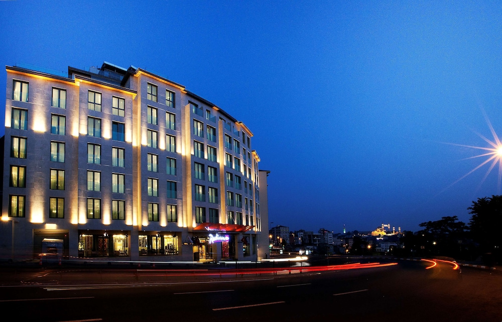 Radisson Blu Hotel Istanbul Pera in ISTANBUL