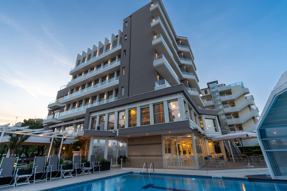 Hotel Majestic 2/66