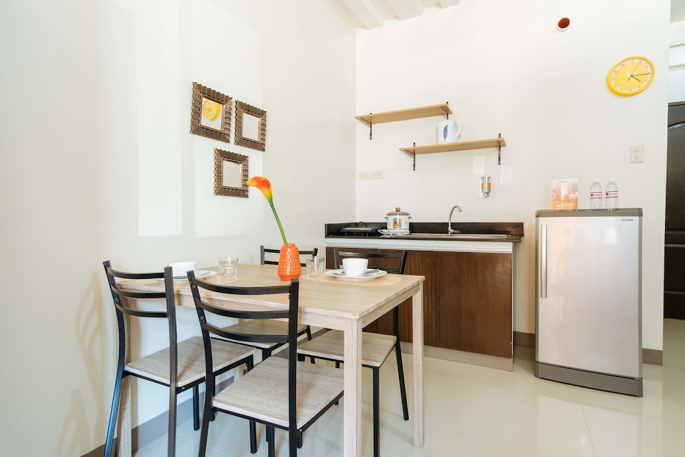 RedDoorz Kassel Residences Paranaque 2/19