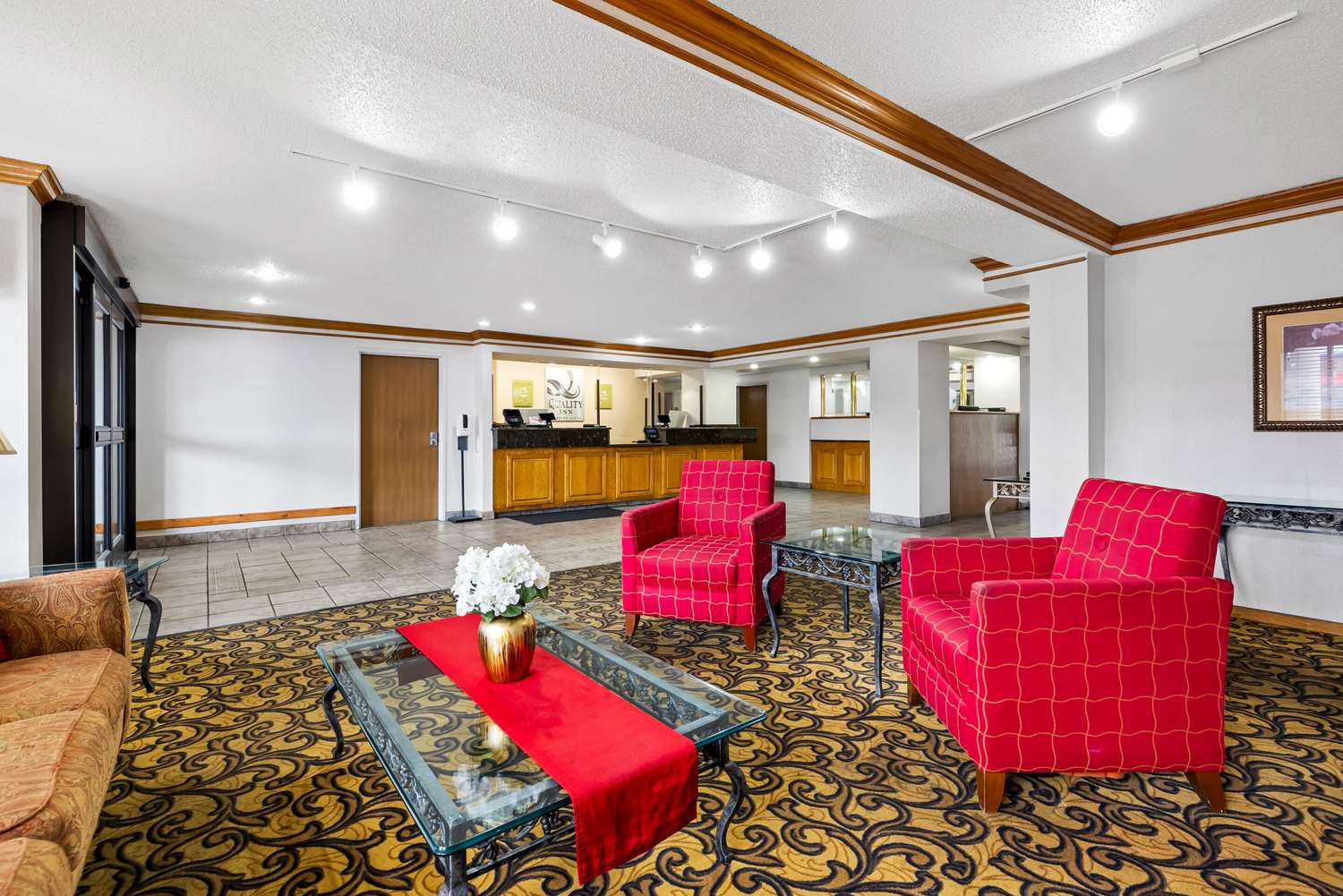 Quality Inn near Monument Health Rapid City Hospital 11/19