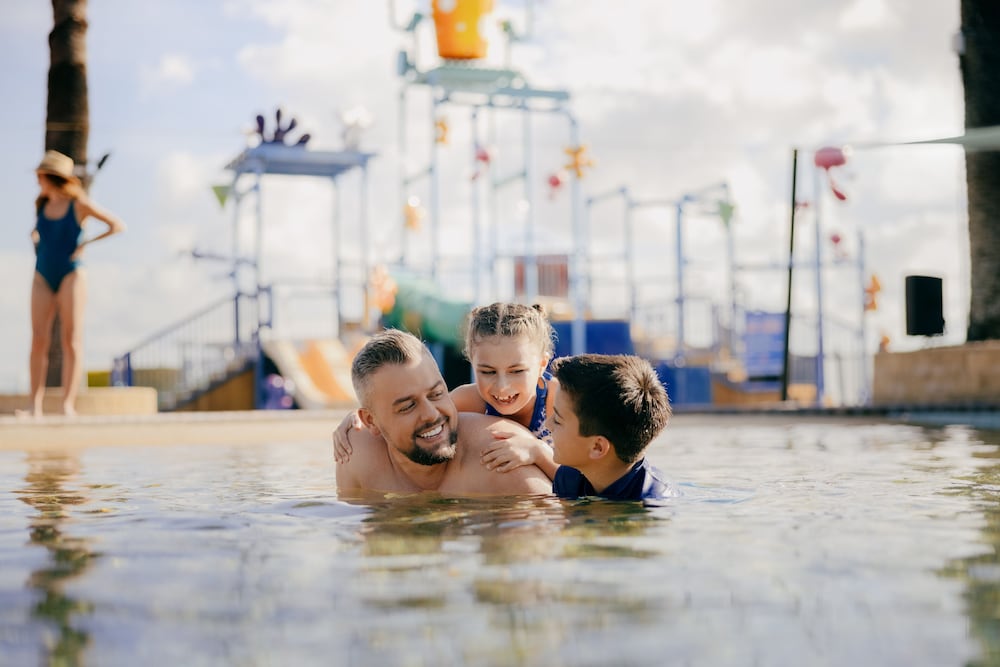 SEA WORLD RESORT 23/50