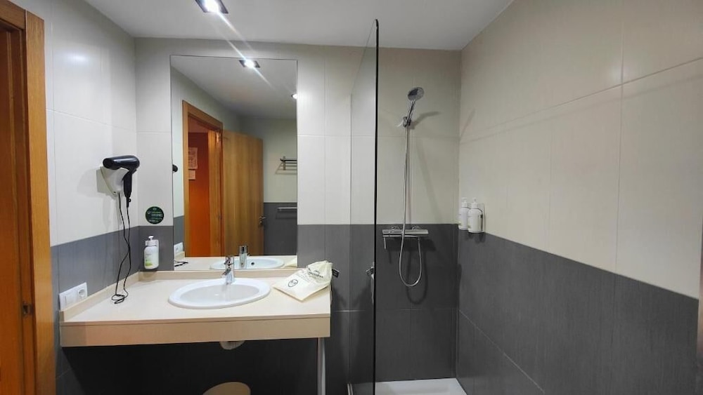 B&B HOTEL Miranda de Ebro 32/39