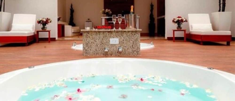 Vale Suico Resort Hotel 36/72