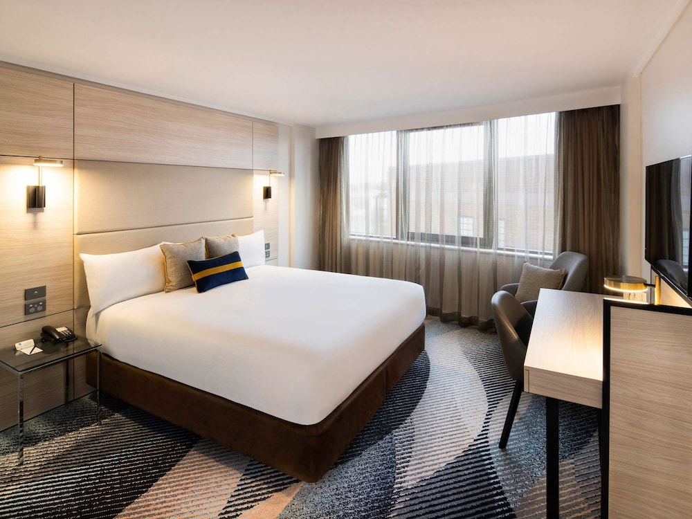NOVOTEL SYDNEY PARRAMATTA 14/70