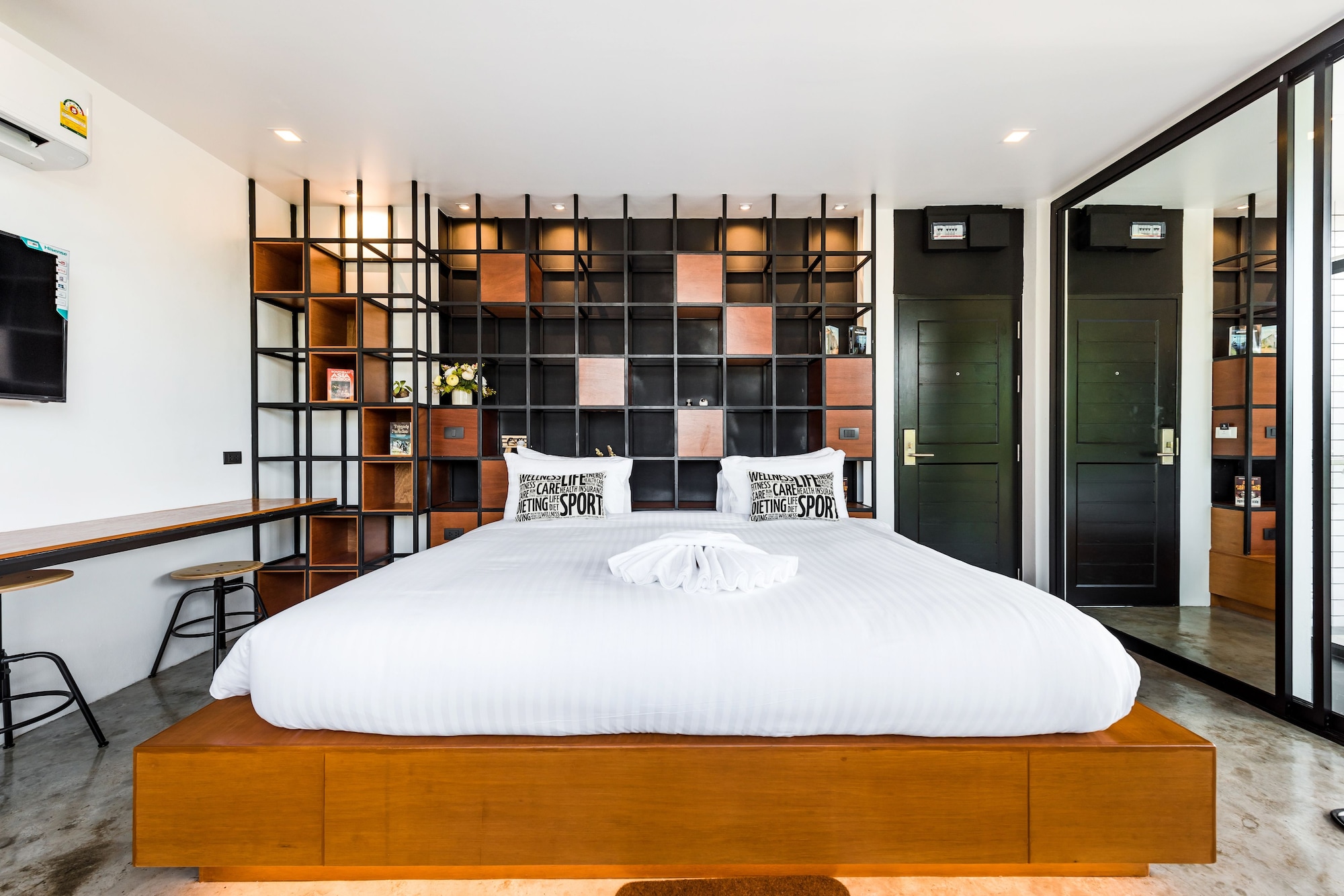 Gallery, Vip, Double Bed, Private Bathroom, Book A Bed Poshtel - Hostel 4/7