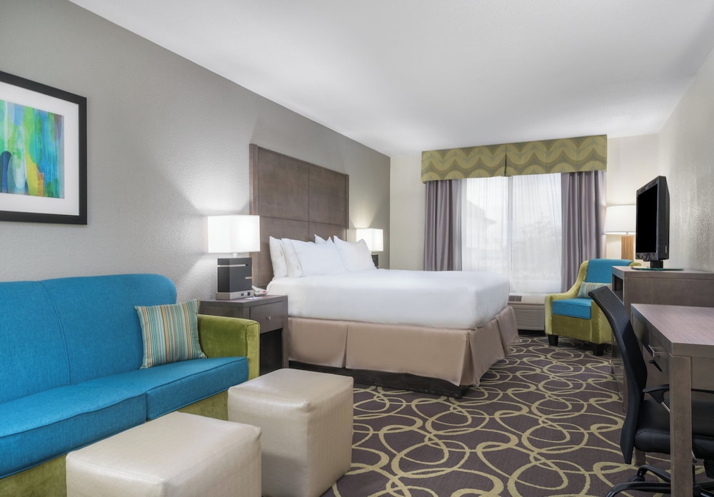 Holiday Inn Express Hotel Suites Ames 19/58