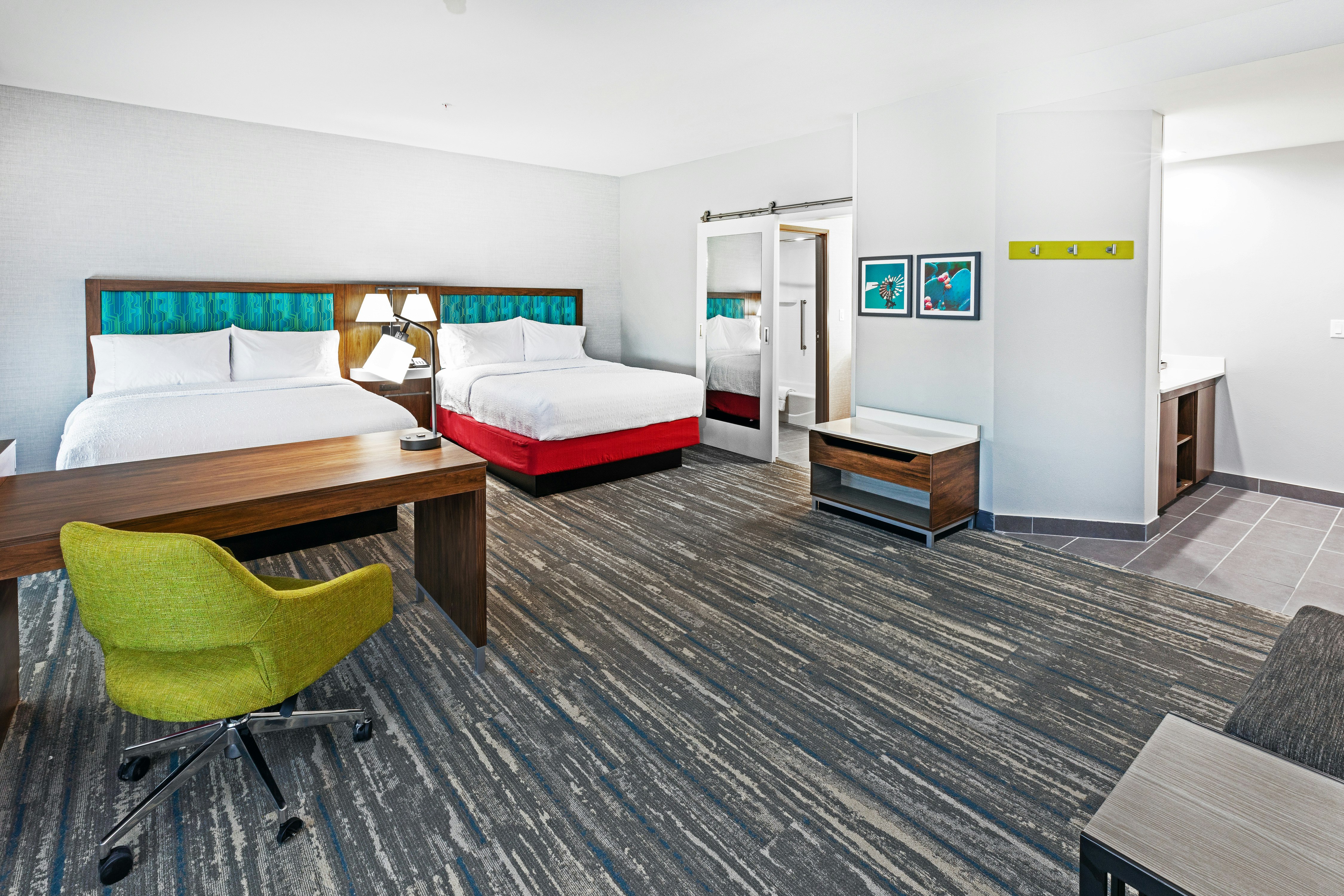 Studio, 2 Queen Beds