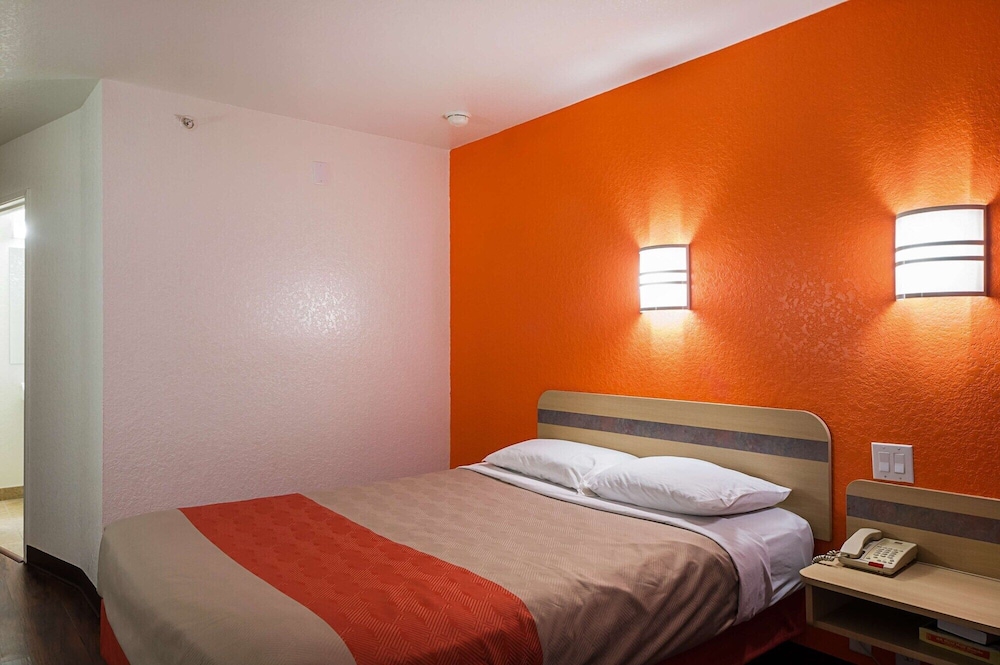 Motel6 San Antonio, TX - Sea World North 34/60