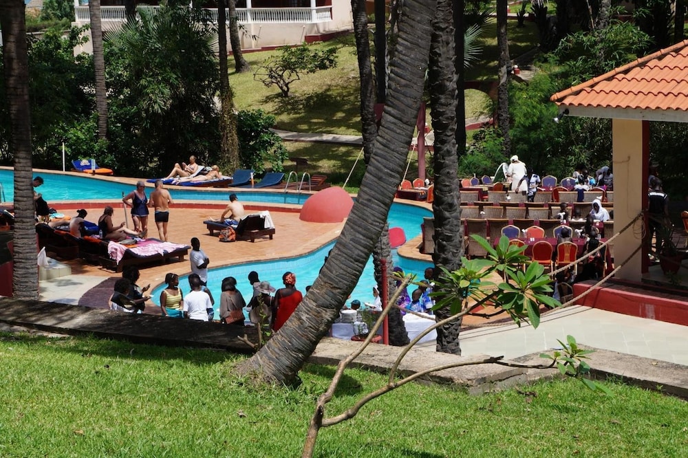 Lemon Creek Hotel Resort 21/32