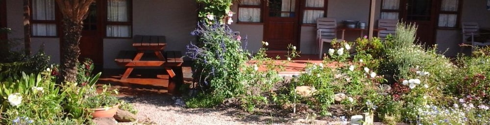 African Sun Guest House 30/36