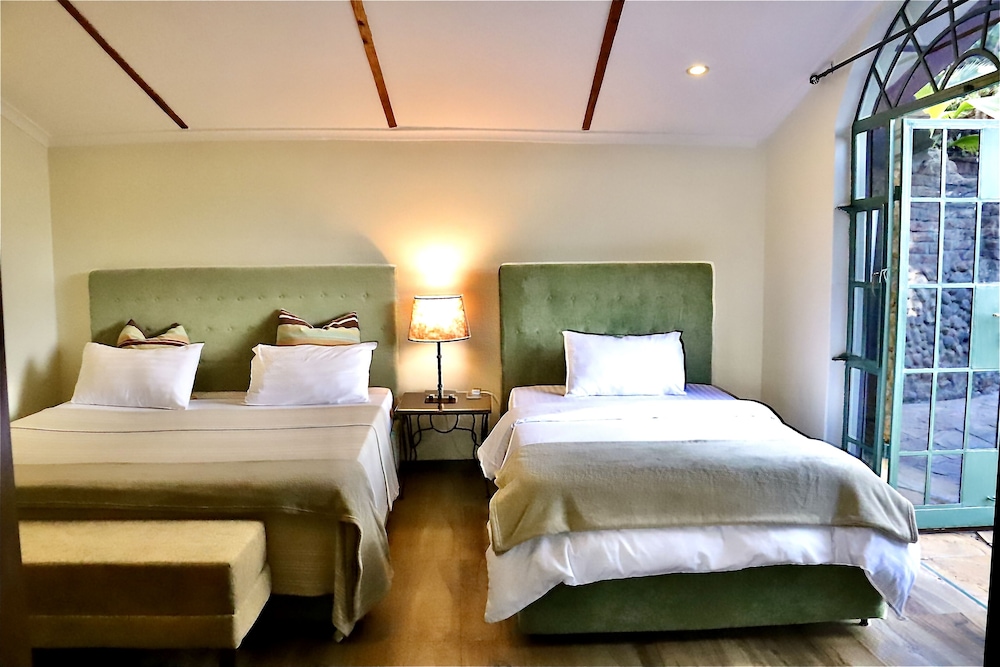 Pink Flamingo Boutique Hotel 16/48