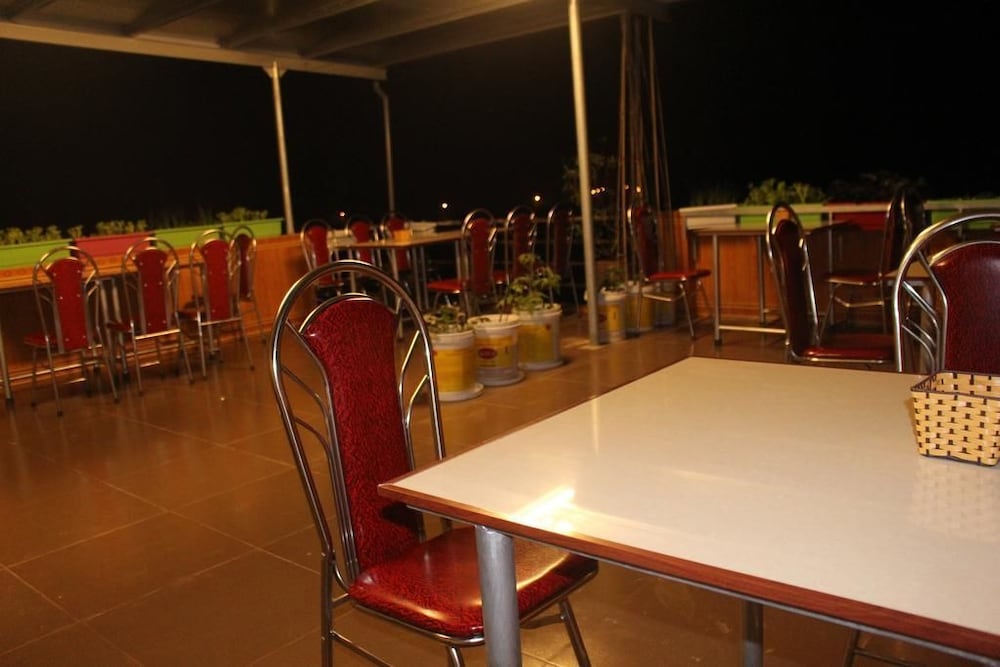 Sierra Homestay 52/65