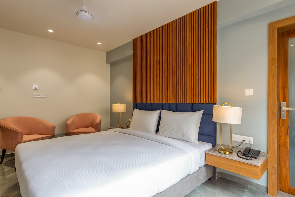 Nalanda Hotel 26/63