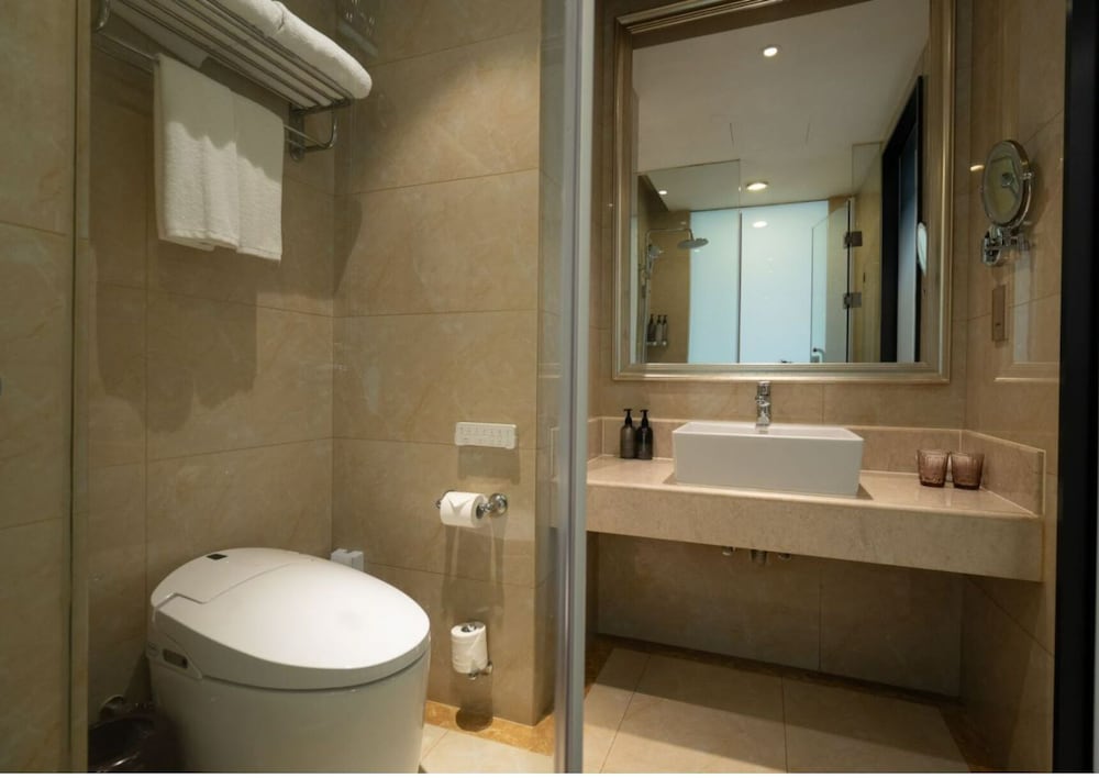 Mercure Hangzhou Linping 64/67
