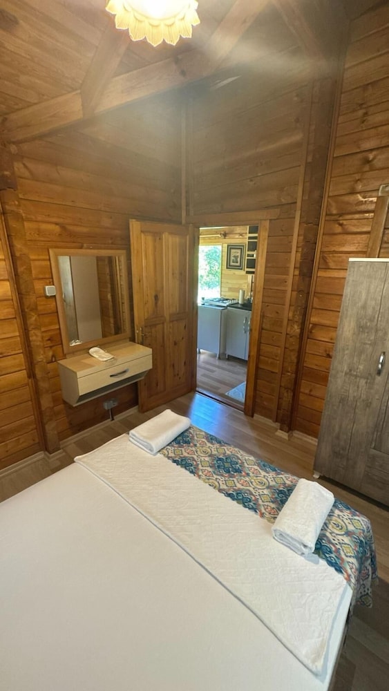Bungalow, Double Bed, Sofa, Balcony, Beach Floor، Turkuaz Bungalows 2/3