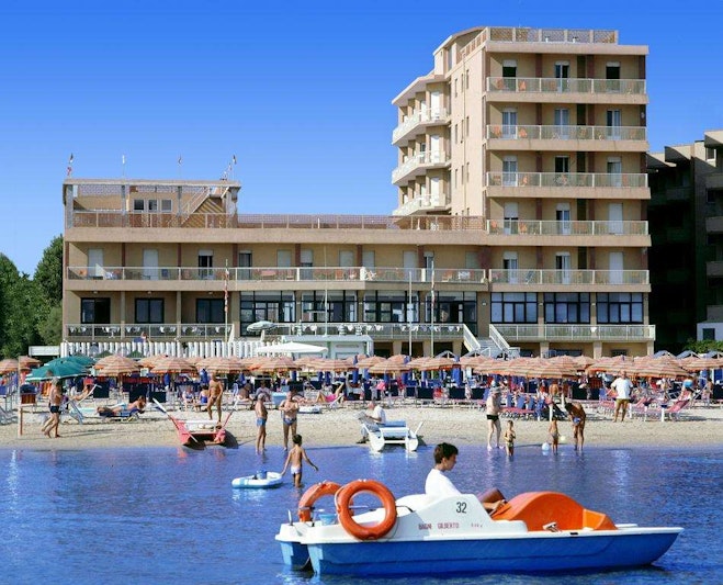 Astoria Beach Hotel 29/34