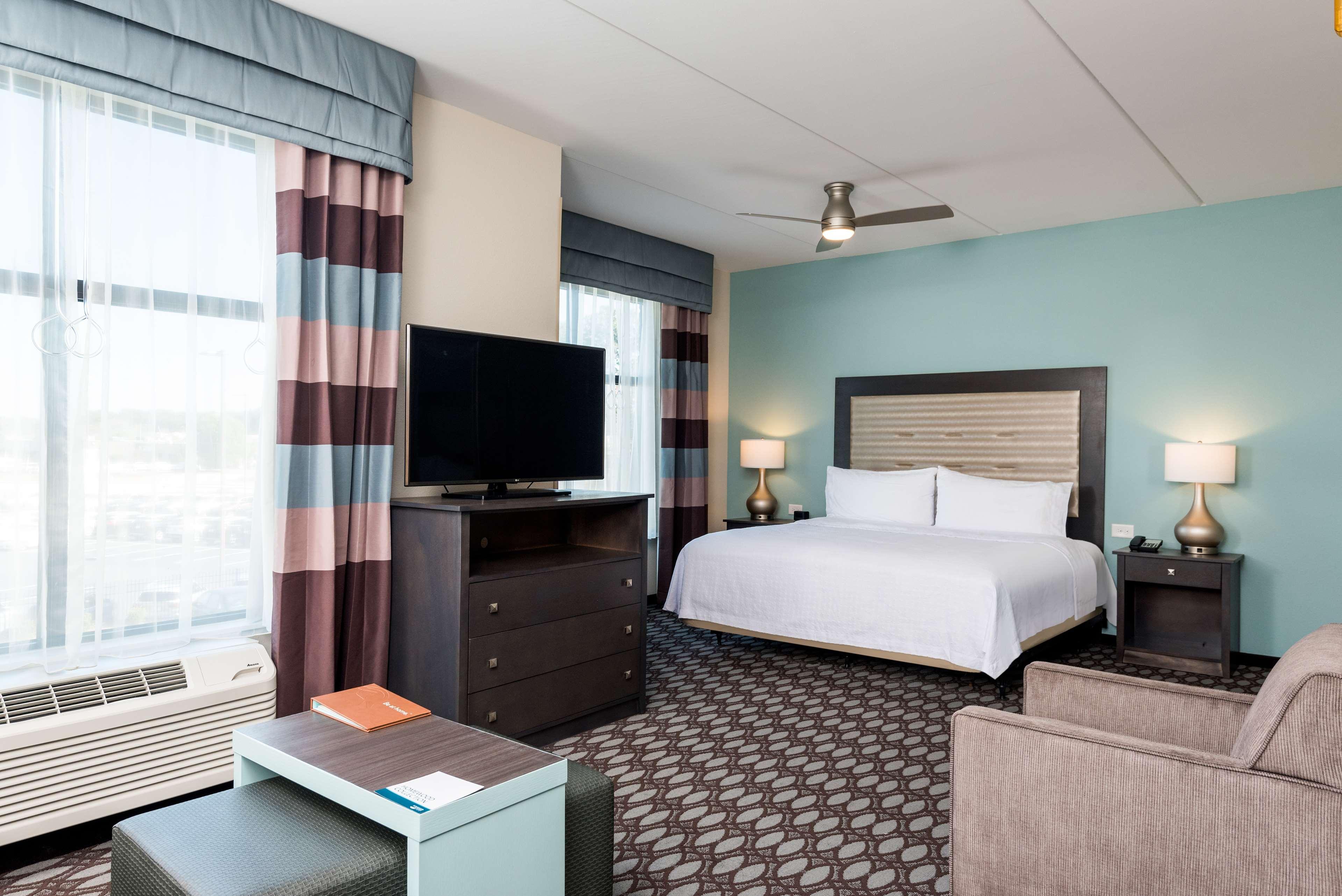 STUDIO, SUITE, KING BED, ACCESSIBLE