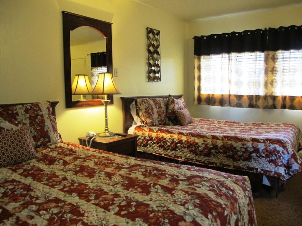 Sonoma Lodge 27/62