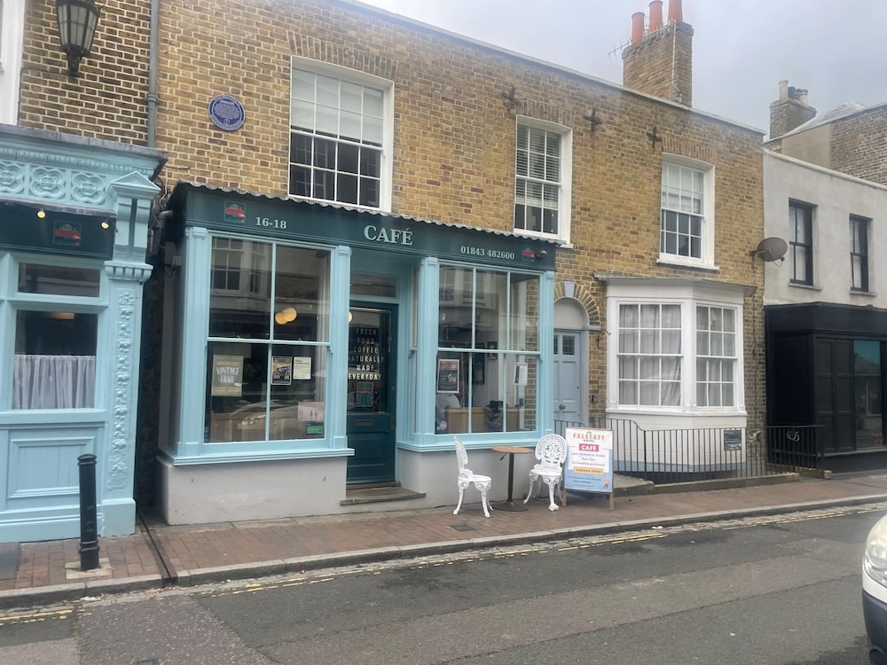 The Falstaff Ramsgate 7/50