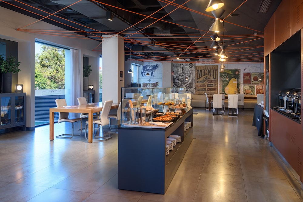 Star inn Lisbon Airport 48/61