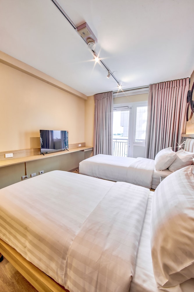 The Connor Serviced Residences Managed by HII 11/38