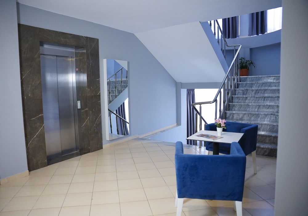 Atrium Deluxe Resort 62/62