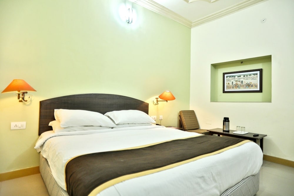 1 BEDROOM, DELUXE