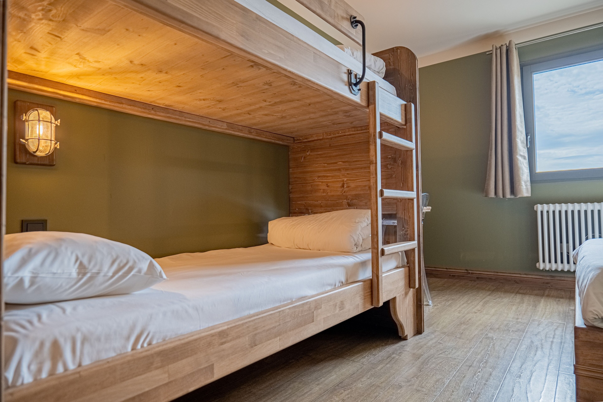 Comfort, Quadruple, Twin Beds, 2 Bunk Beds