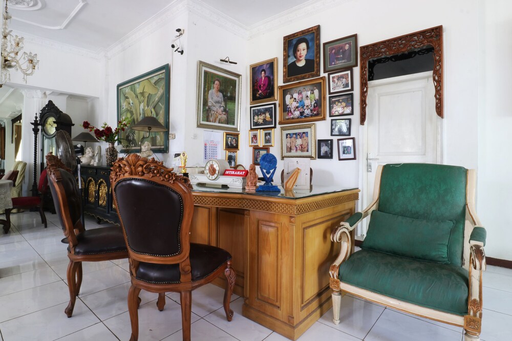 Villa Sri Manganti 45/53