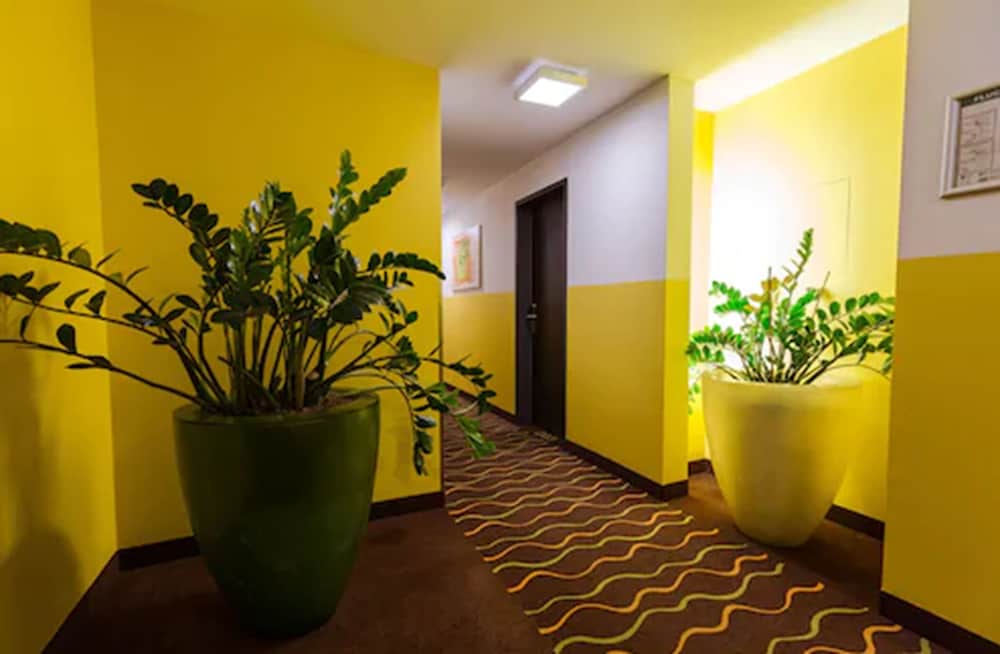 Hotel Arooma 41/47
