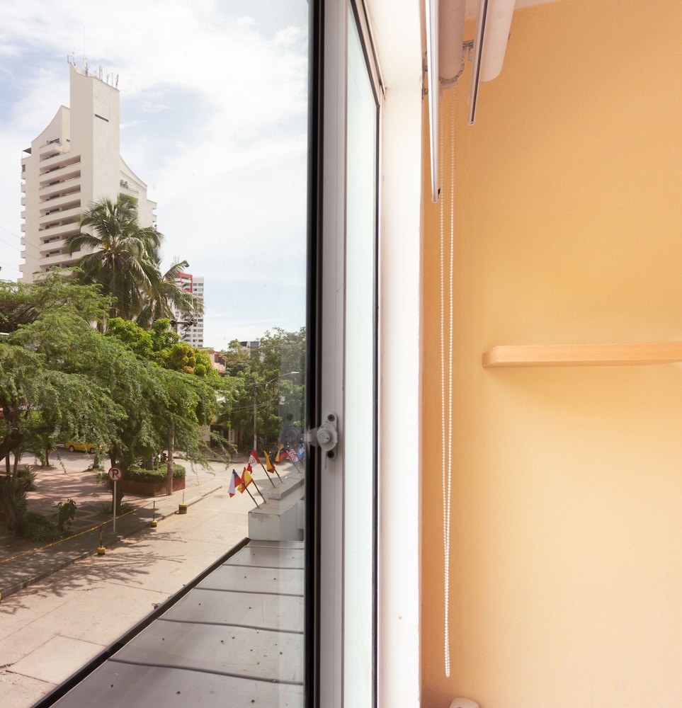 Hotel Porto Bahia 71/77