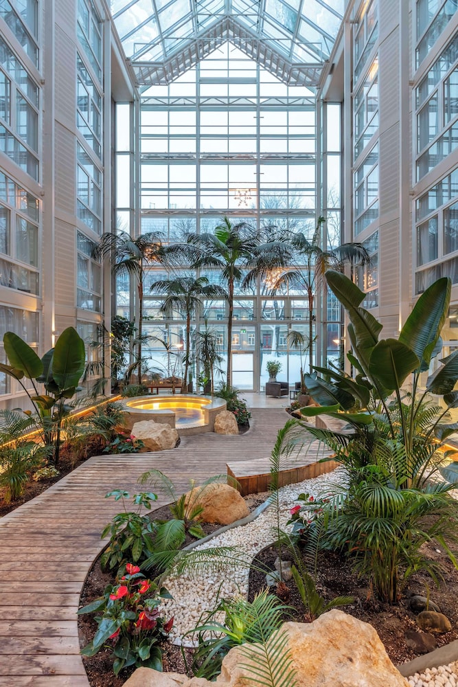 Radisson Blu Royal Garden 69/74