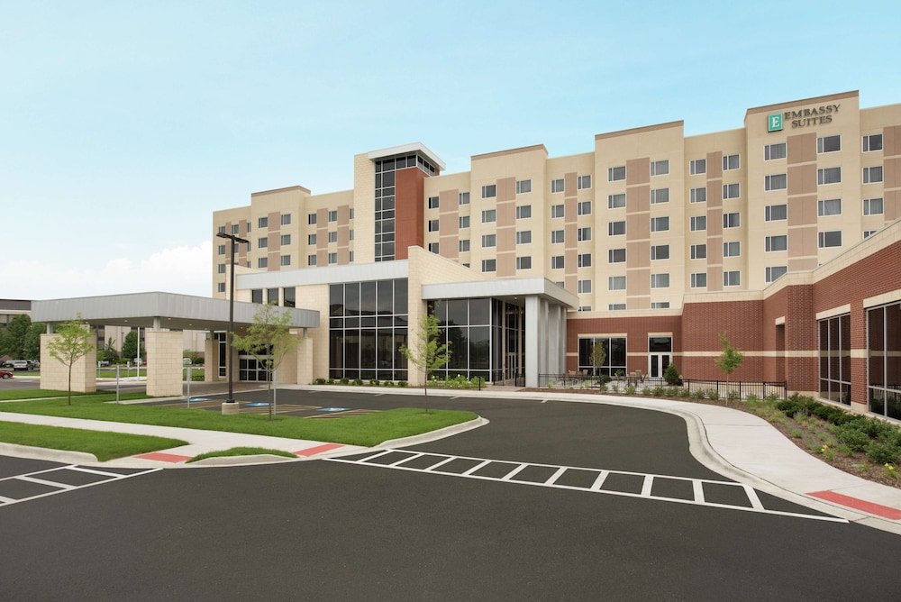 Embassy Suites By Hilton Chicago-Naperville 1/53