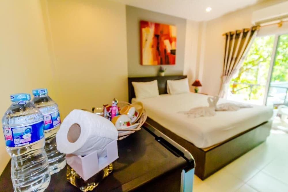 Baan Yuyen Karon Guesthouse 59/76