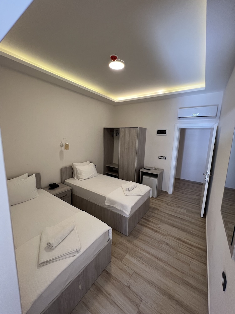 Life Point Boutique Hotel 8/20