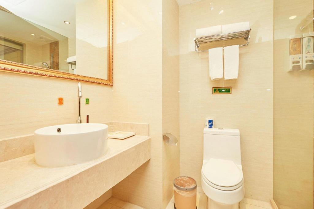 Vienna International Hotel (Shanghai Nanqiao) 36/41