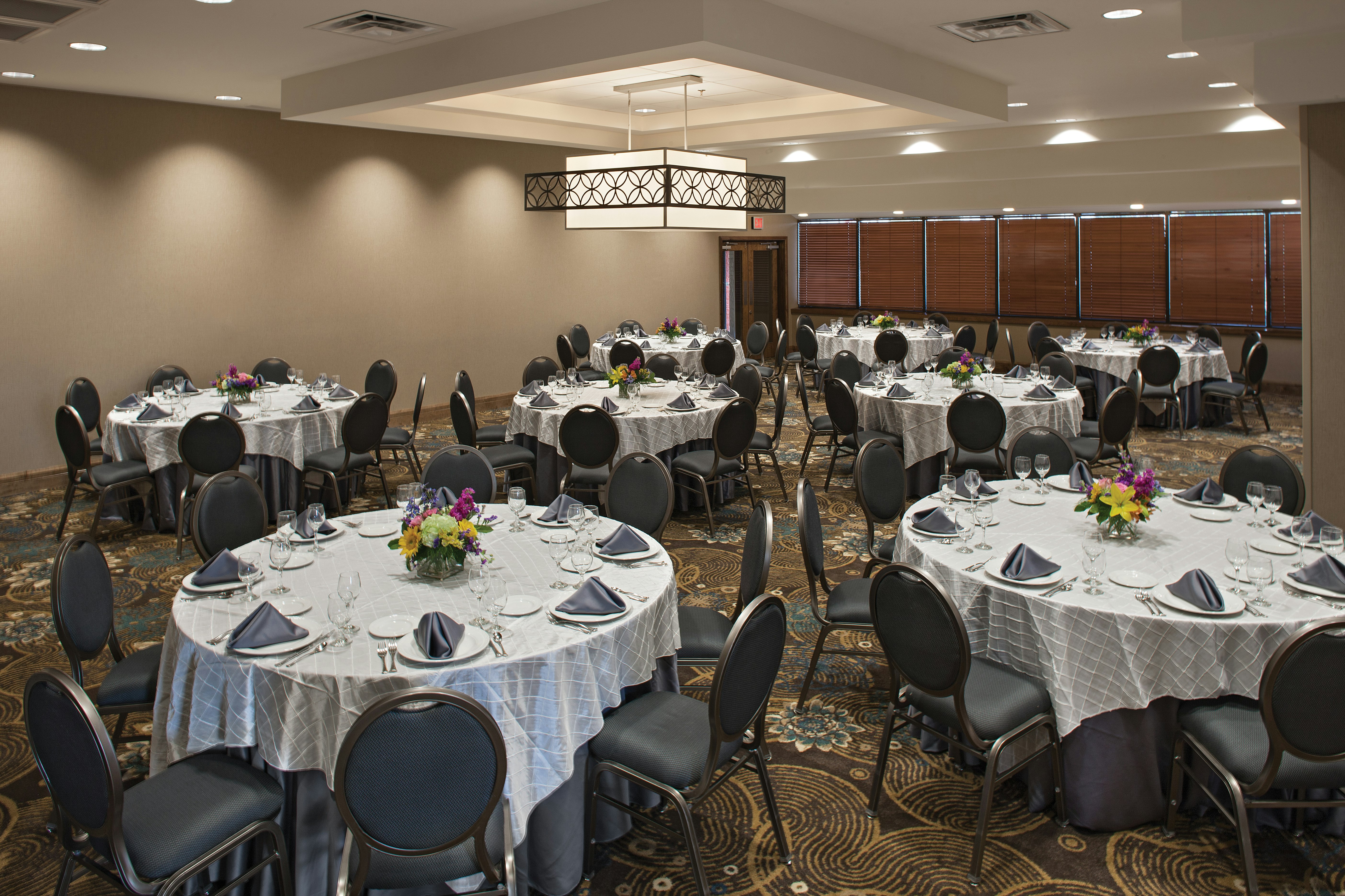 DoubleTree by Hilton Hotel Johnson City 60/61