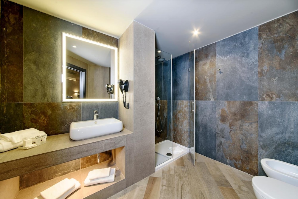 Just Hotel Milano 28/47