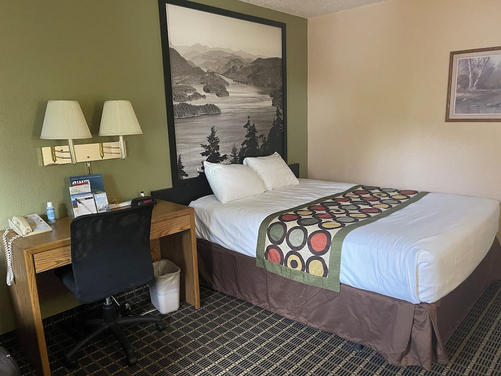 Super 8 By Wyndham Sitka 11/19