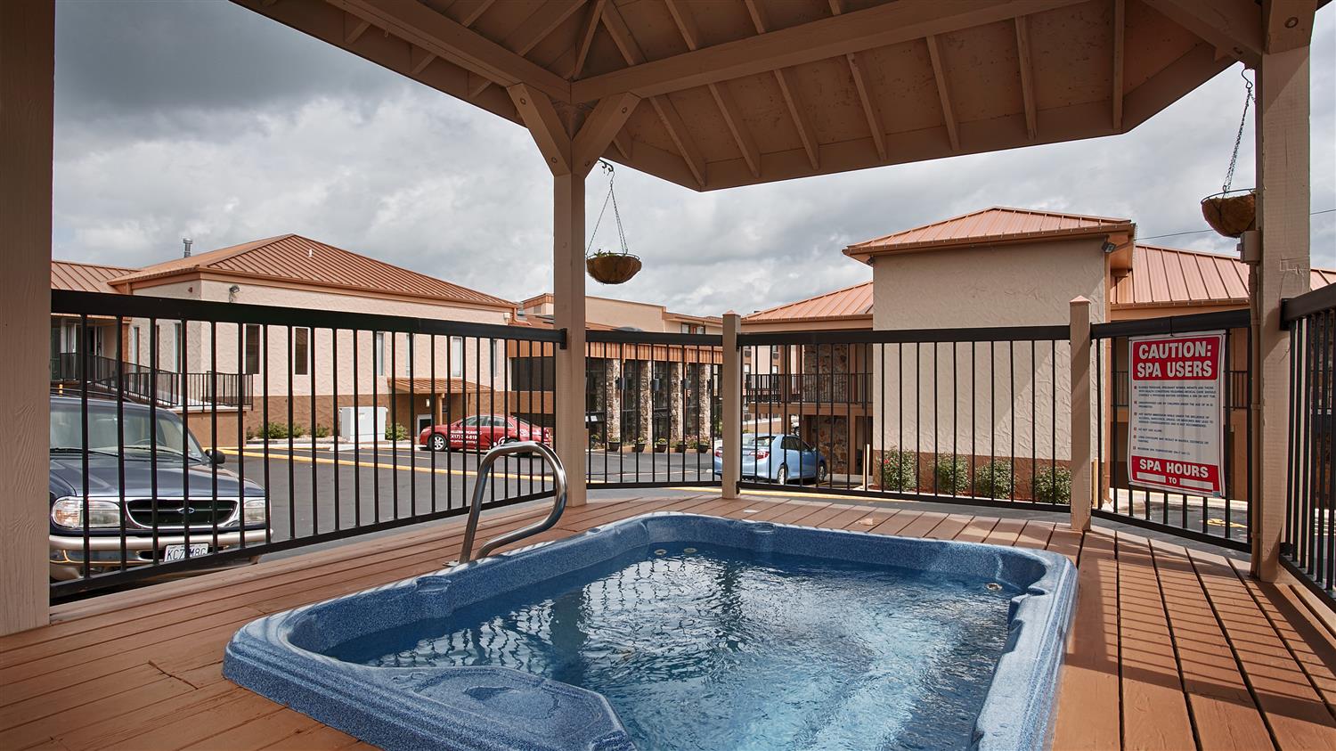 Best Western Center Pointe Inn 11/21