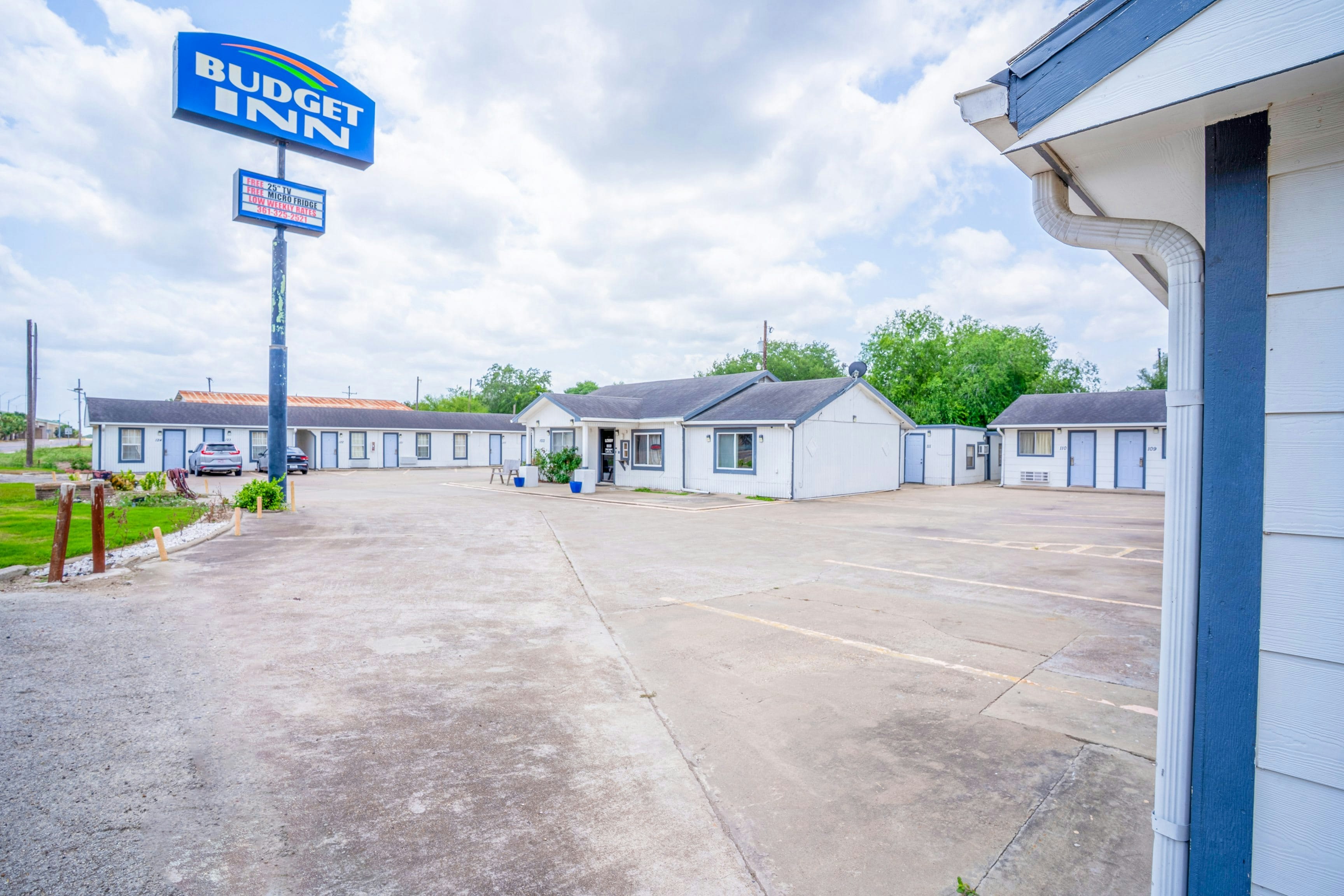 OYO Budget Inn Falfurrias Hwy 281 29/50