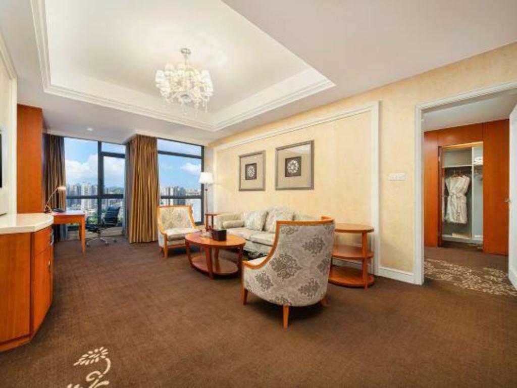 Hong Shan International Hotel 27/48