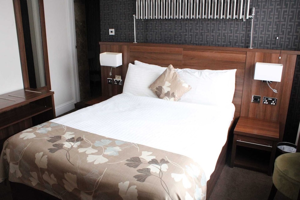 Harboro Hotel 13/33