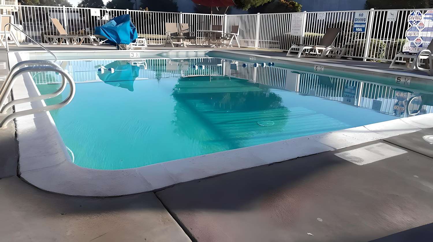 Super 8 by Wyndham Turlock 24/28